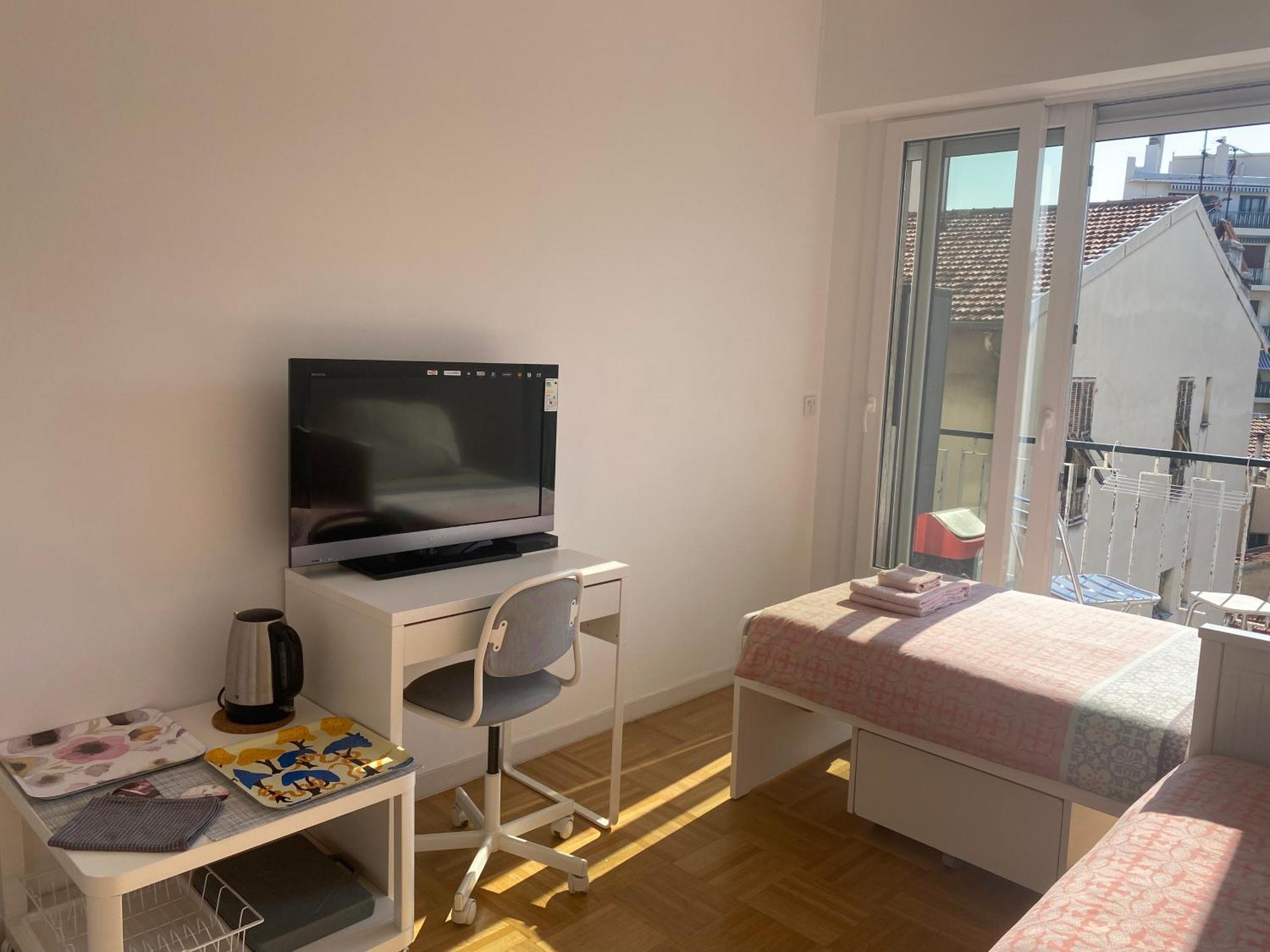 Mirela'S Private Room With Key, Ac, Lift & Balcony In The Center Of Nice On The Cote D'Azur ภายนอก รูปภาพ