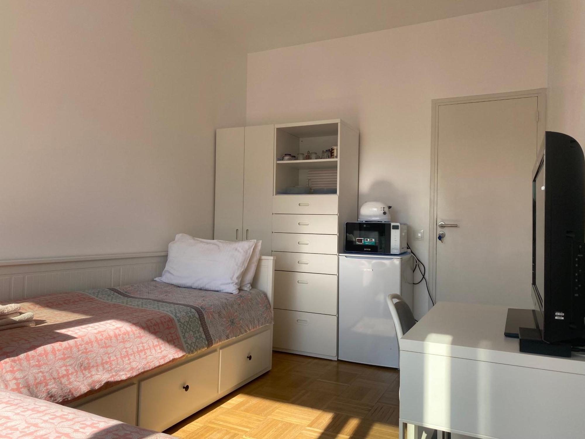 Mirela'S Private Room With Key, Ac, Lift & Balcony In The Center Of Nice On The Cote D'Azur ภายนอก รูปภาพ