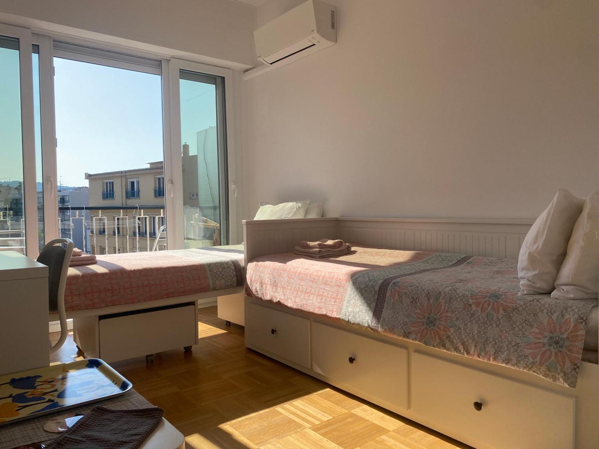 Mirela'S Private Room With Key, Ac, Lift & Balcony In The Center Of Nice On The Cote D'Azur ภายนอก รูปภาพ
