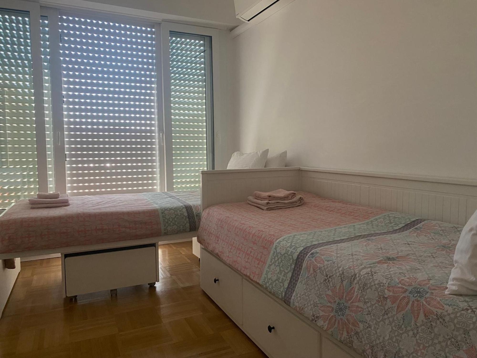 Mirela'S Private Room With Key, Ac, Lift & Balcony In The Center Of Nice On The Cote D'Azur ภายนอก รูปภาพ